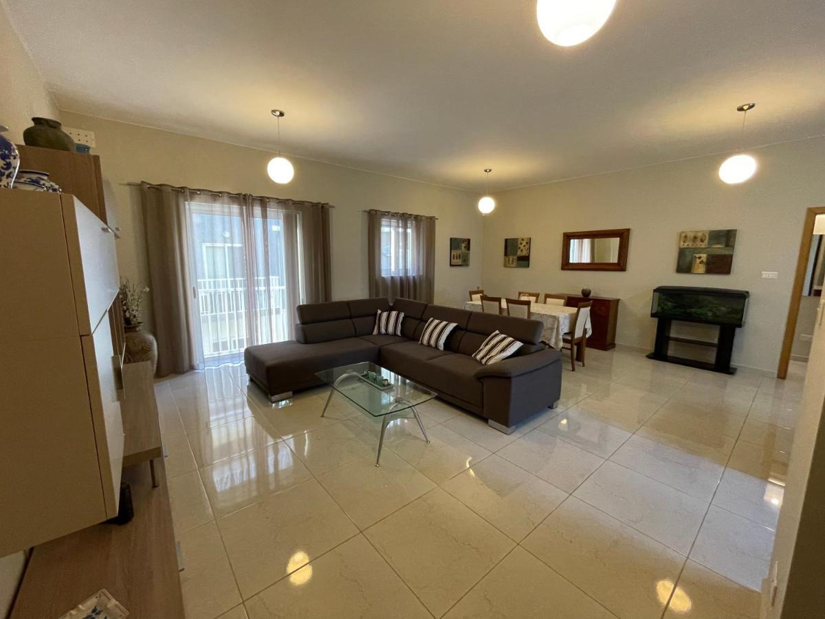 Verdi Apartment - Spacious Modern Apartment, Close To Valletta Santa Vennera Exteriör bild